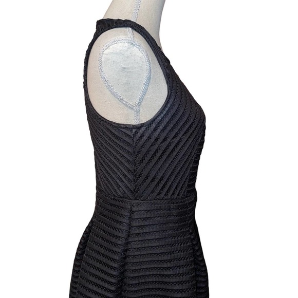 Mossimo Women’s Fit & Flare Little Black Dress Size Medium - Picture 3 of 6